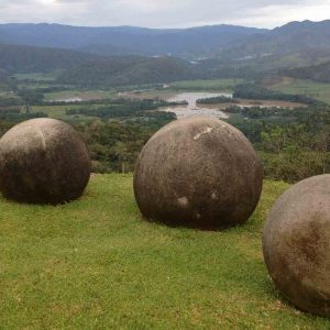 Finca 6 indigenous site & The spheres od Diquis Valley