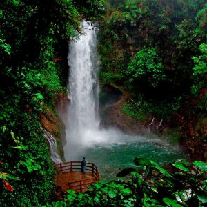 La Paz Waterfalls and Gardens